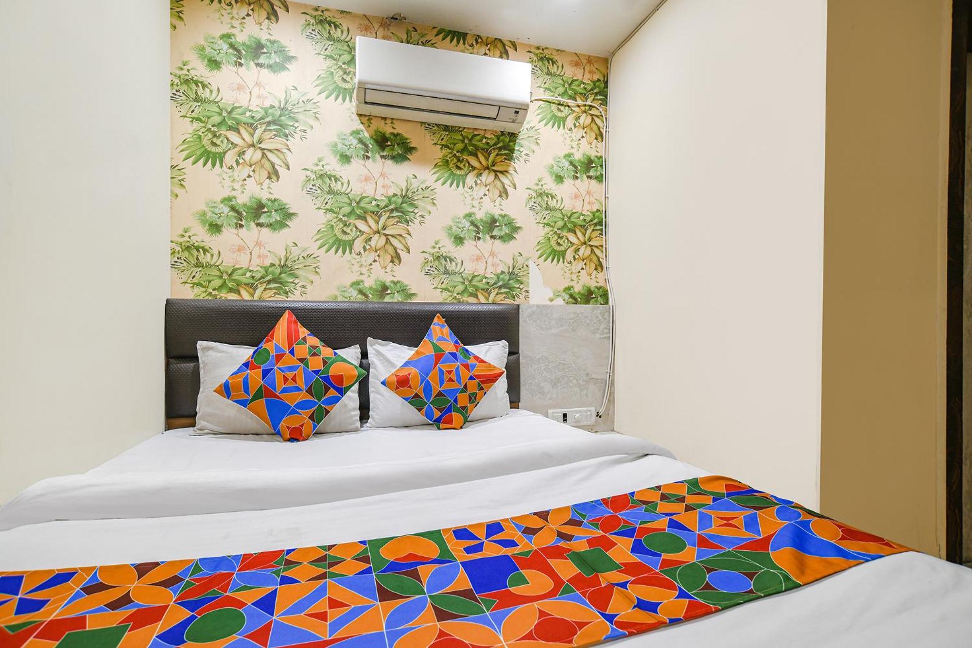 Fabhotel Shivam Palace- Near Mahakal Mandir Ujjain Buitenkant foto
